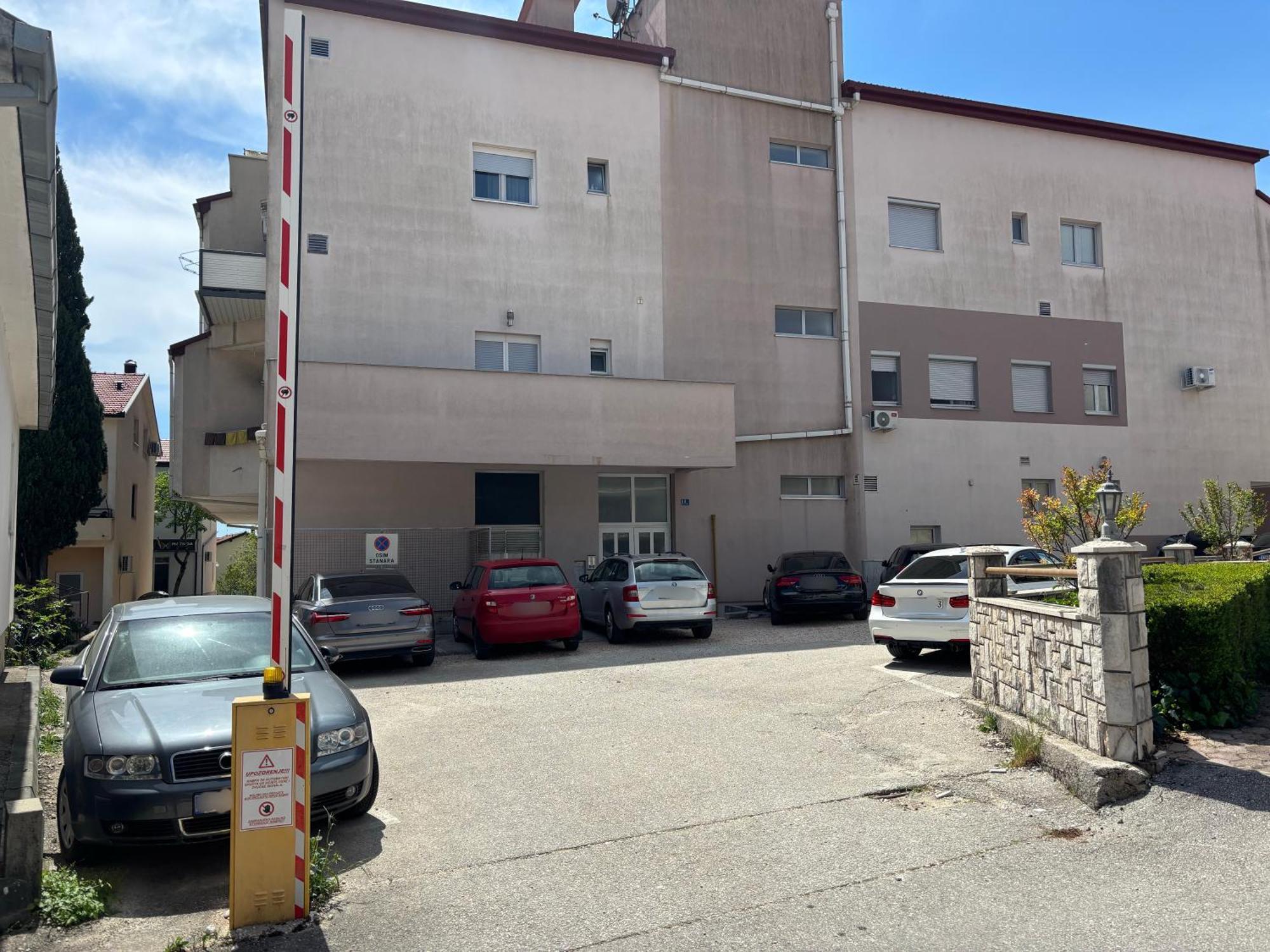 Apartment Vranjkovic *